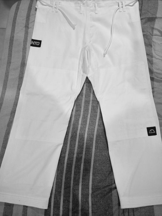 Kimono MANTO X5 Tamanho A3 Nunca Usado + Faixa Branca