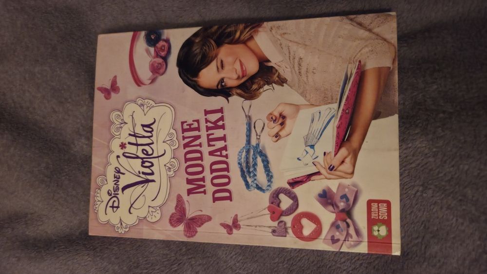 Książka Violetta Modne Dodatki