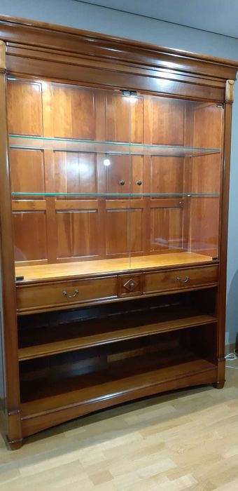 Escritório com vitrine/mostrador