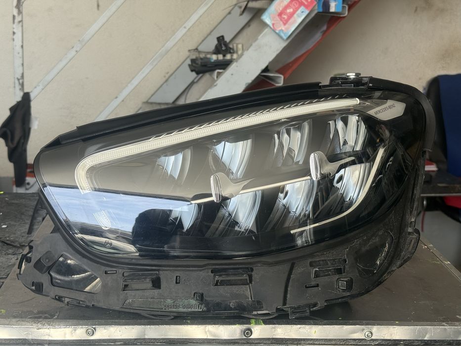 Mercedes classe E W213 farol esquerdo Full Led 2022