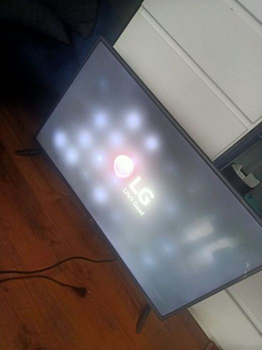 Sprzedam telewizor LG