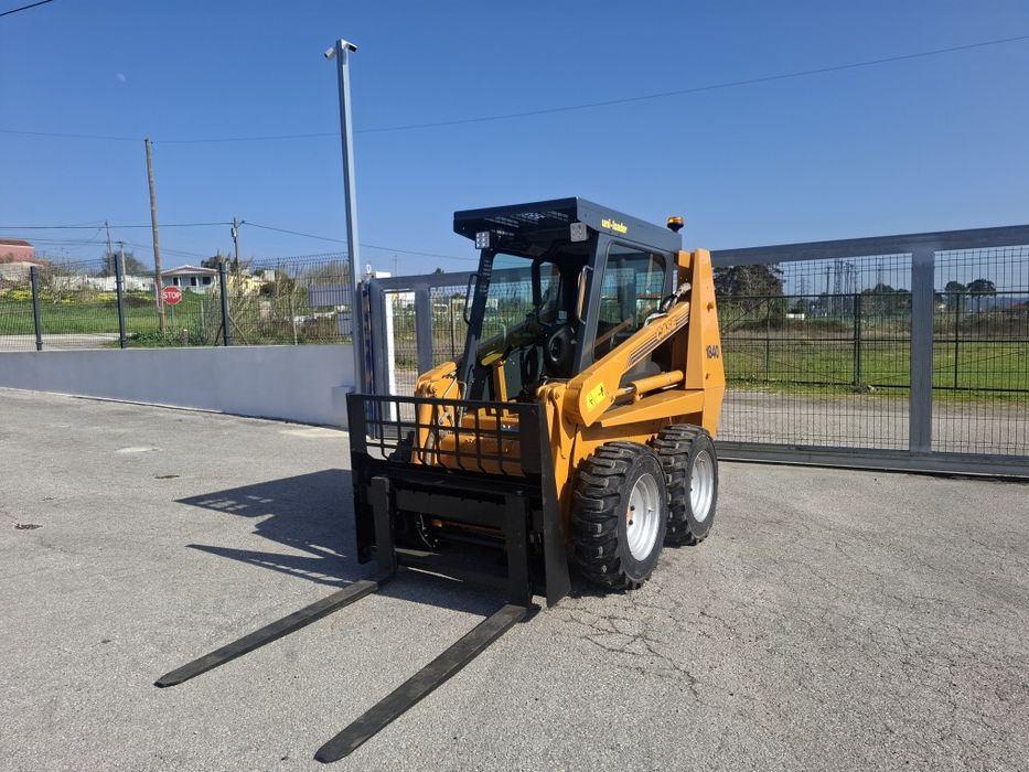 Mini carregadora case  bobcat