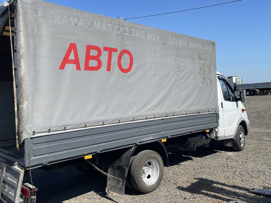 Продам газель бортову