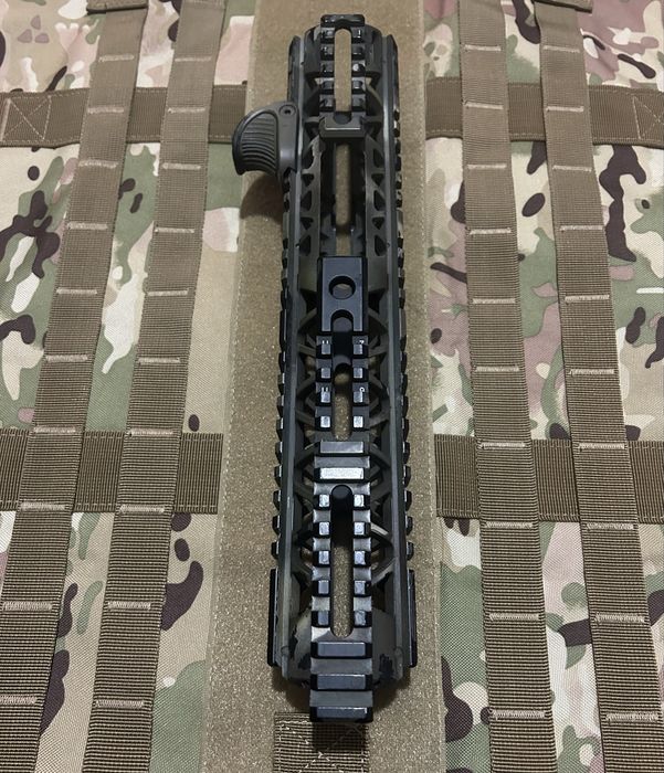 Обвiс AR-15. Цівка FAB Defense NFR-EX