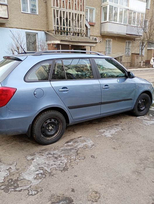 Продам домашній автомобіль,пробіг
 235тис,масло міняли вчасно,по ходовій питань немає,все справне,в рідній фарбі,є потертості,не фарбували