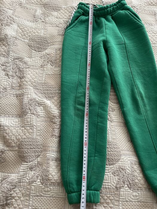 Костюм на флисе спортивный на девочку.Рост 128