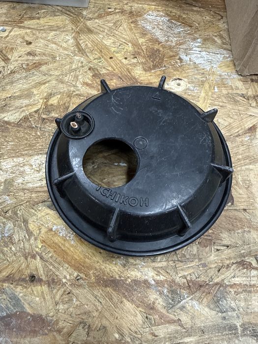 dekiel lampy rav4 2010