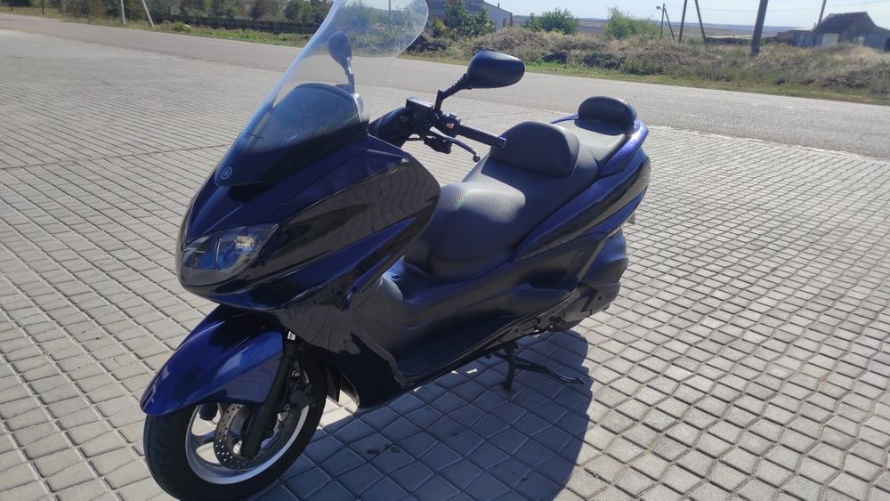 Продам Yamaha magesty 400