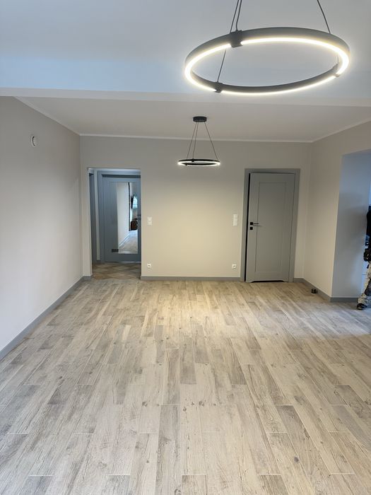 Wykończenia Wnętrz Łazienki Szpachlowanie Malowanie