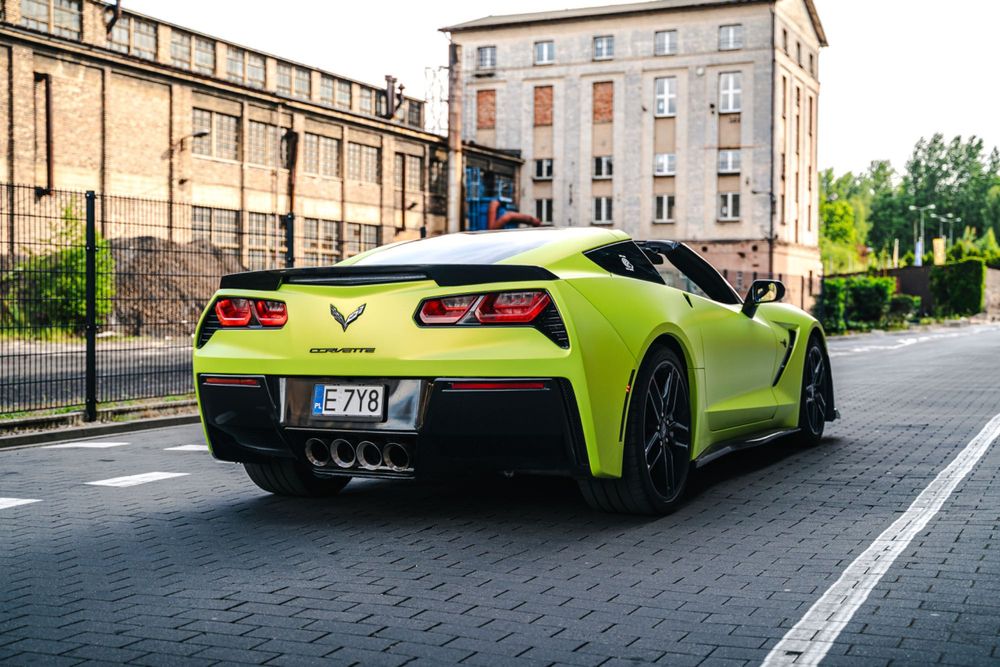 Wynajem Chevrolet Corvette C7 6.2 V8 Targa - wypożyczalnia samochodów