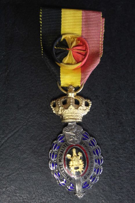 Bélgica - Medalha antiga de Mérito do Trabalho de 1ª Classe, anos 50.