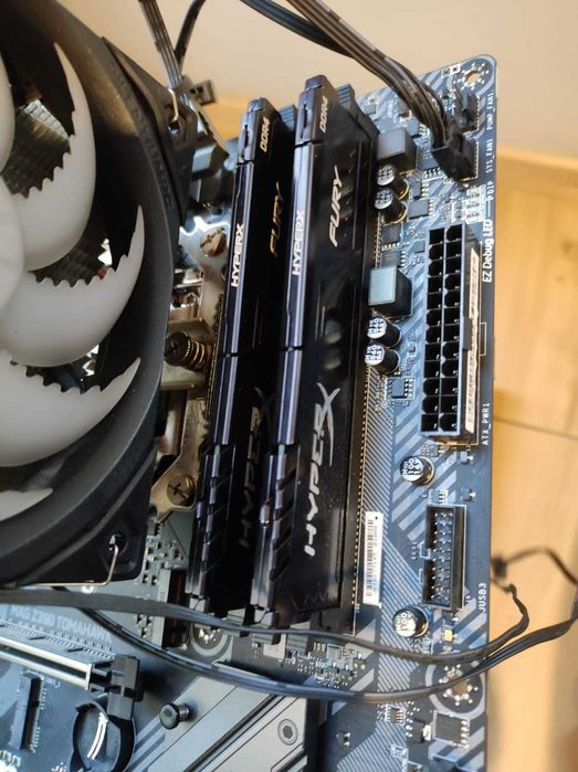 Płyta główna MSI Z390 Procesor Intel i5-9600K pamięć RAM KINGSTON