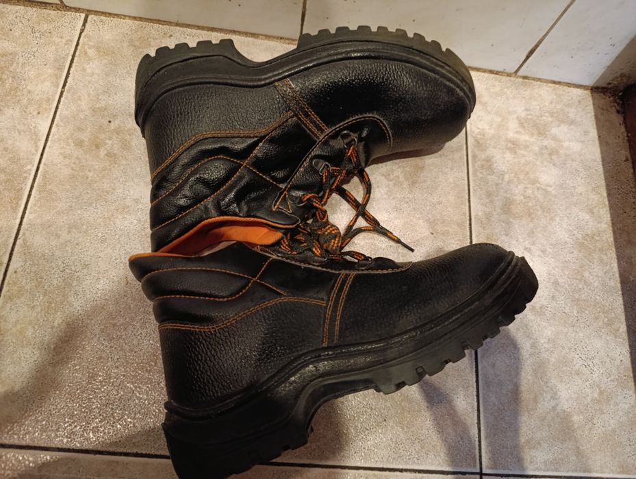 Ботинки мужские рабочие 42 размер новые