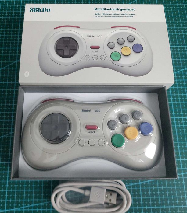 Biały 8BitDo M30 Bluetooth