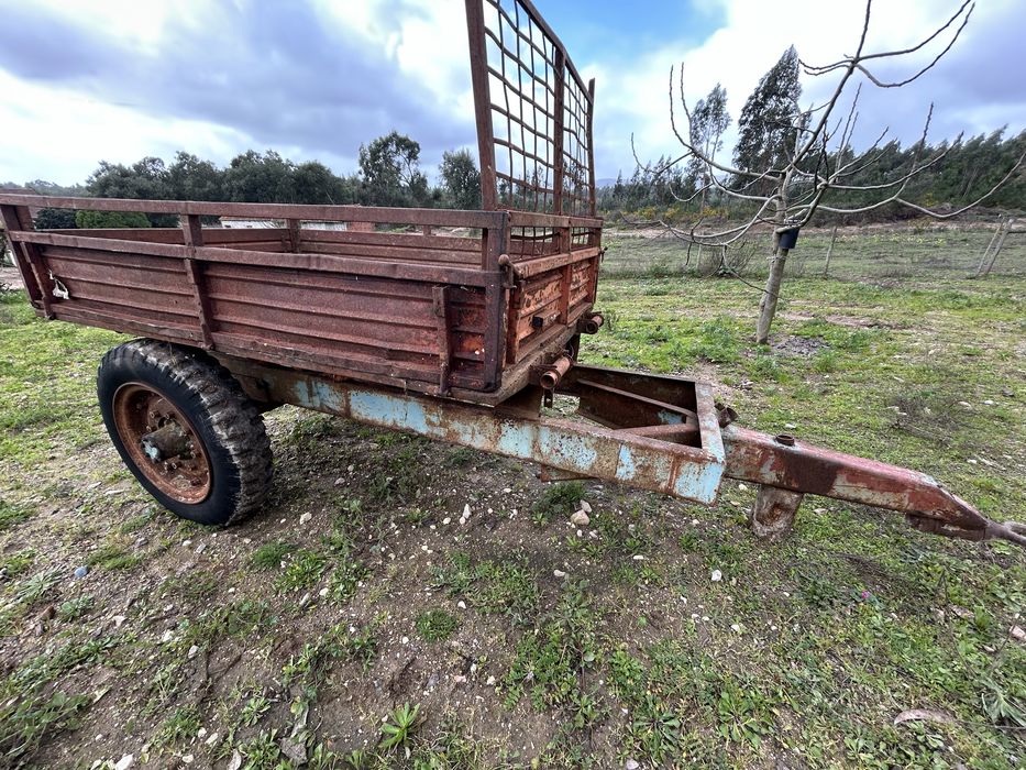 Reboque trator agricola