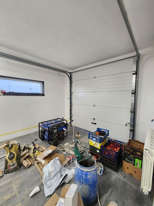 Продається сучасний будинок поблизу міста!