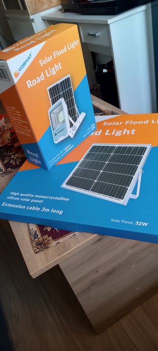 Lampa solarna LED