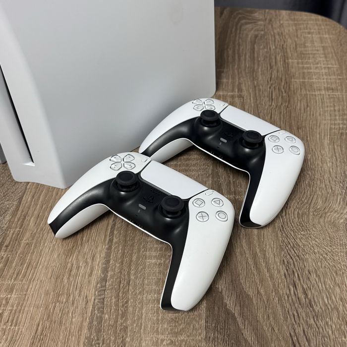 Sony ps5 дисковод, 2 джойстика