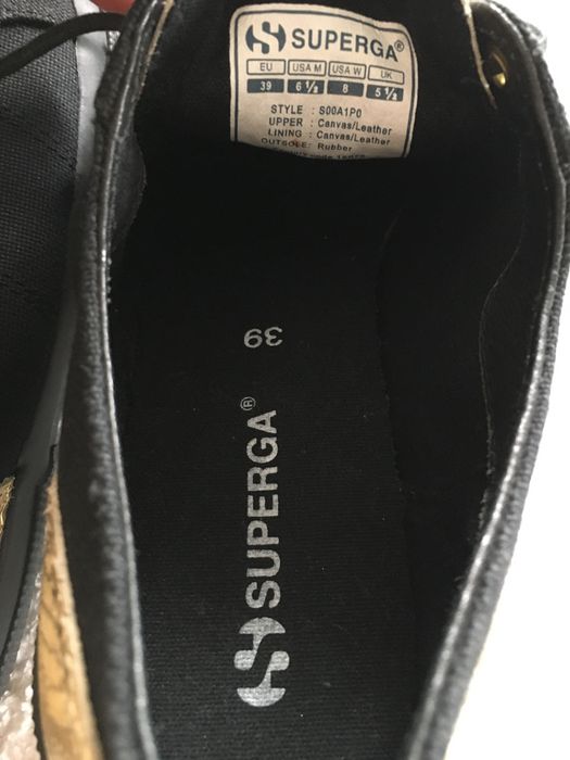 Ténis Superga Preto e Dourado