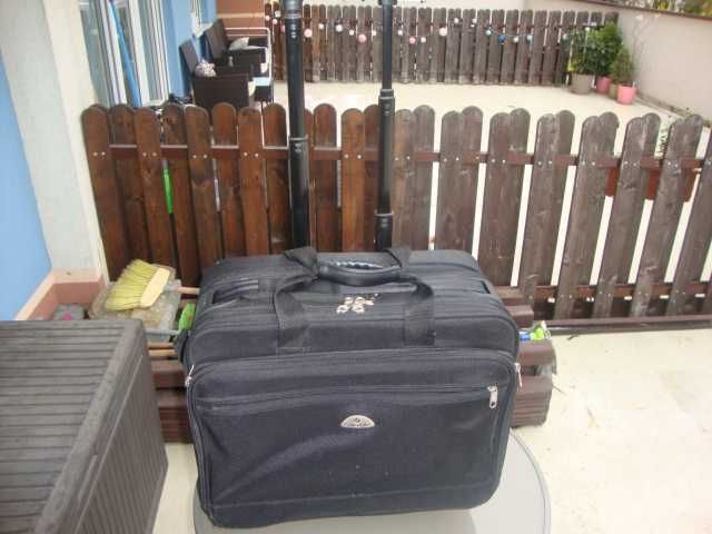 Torba na laptop, dokumenty