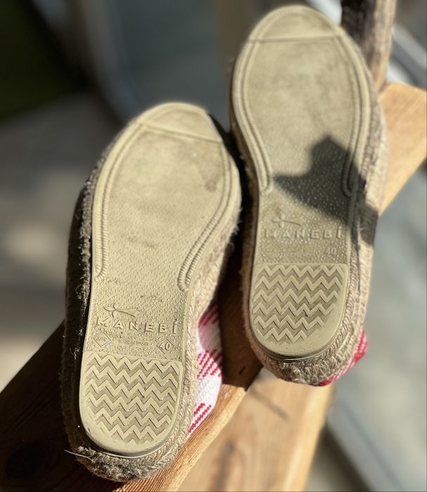 Manebi Philosophy. Espadryle.