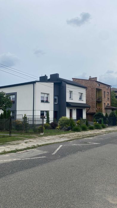 Dom po remoncie – 2 niezależne mieszkania | Zawiercie, oś. Zuzanka