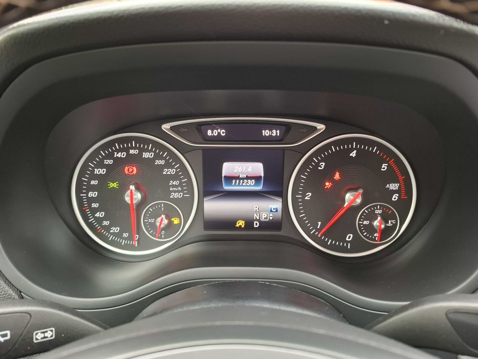 Mercedes B 180 d Style [CX Automatica]  111 Mil kms Nacional de 2018