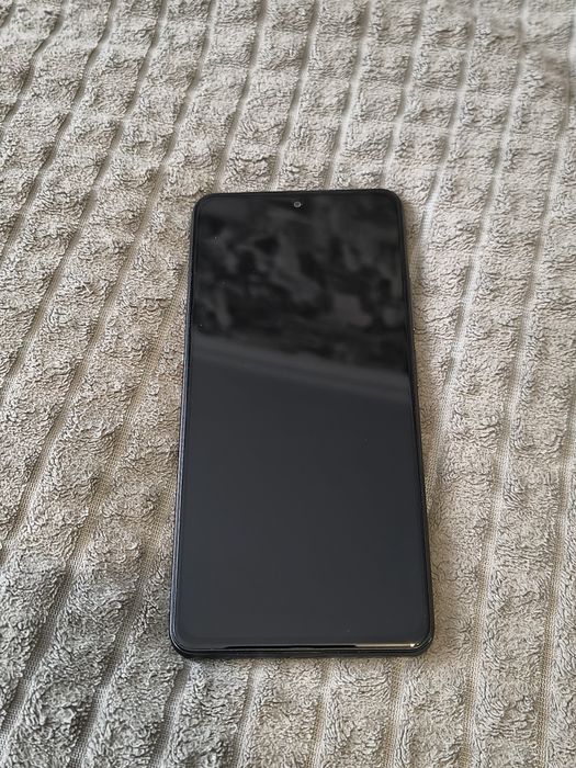 Продам POCO F3 8/256