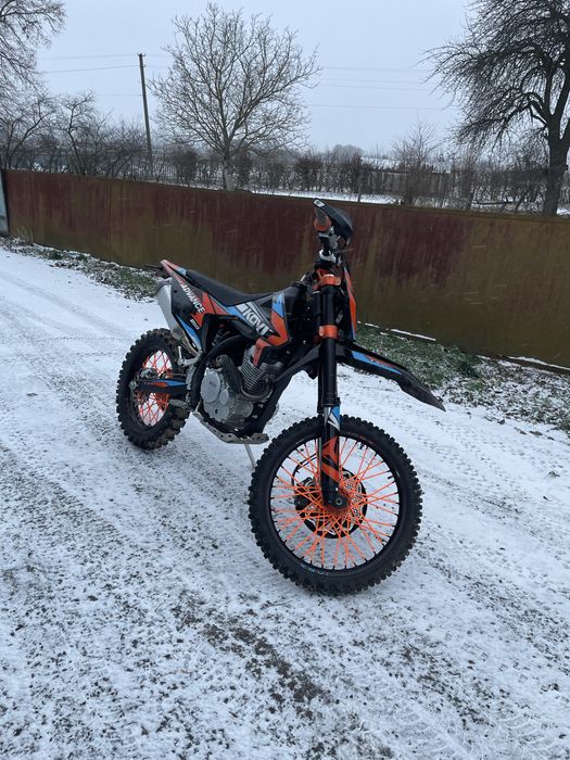 Мотоцикл кові адванс 250