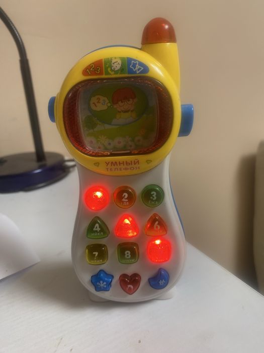 Інтерактивна іграшка «мобільний телефон»