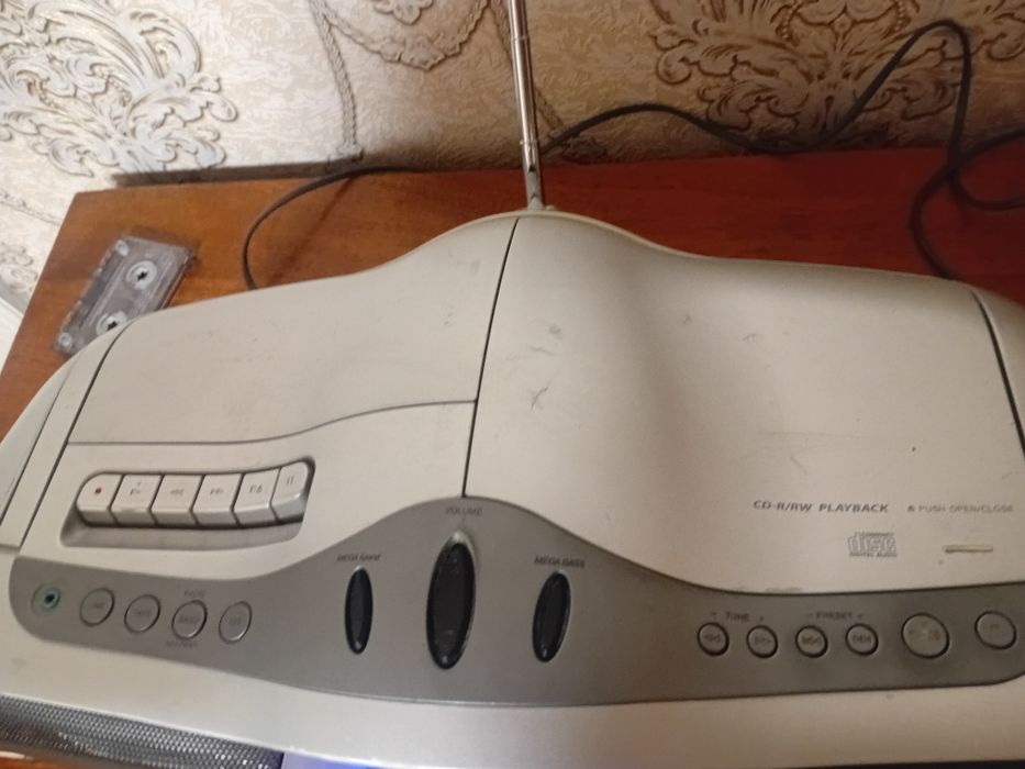 Бумбокс SONY  CFD-F10L