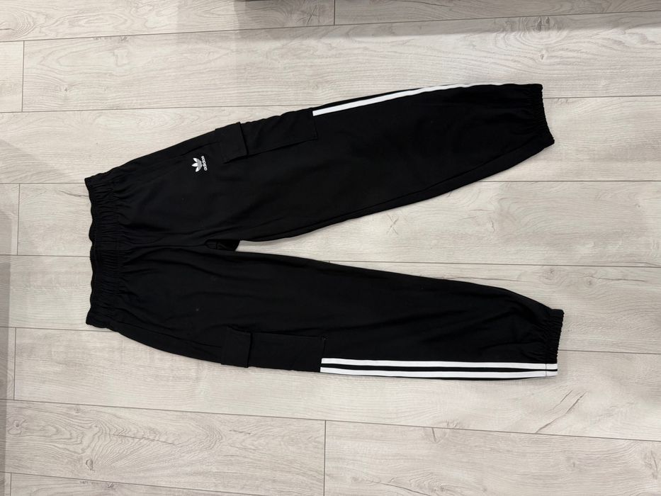 Жіночі спортивні штани Adidas