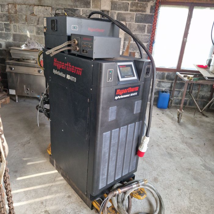 Przecinarki plazmowe 2szt 200A Hypertherm HD 4070.