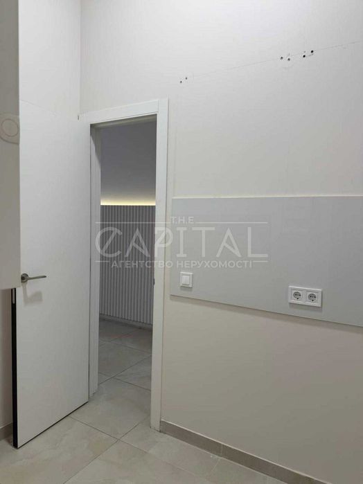 Терміново Оренда  Торгівельна площа Володимирська,Жилянська