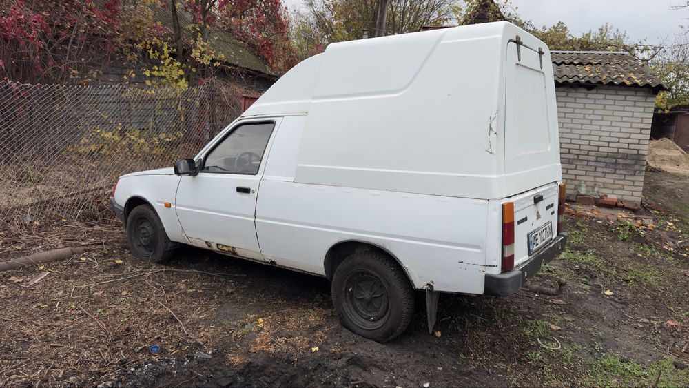 Заз таврія пікап