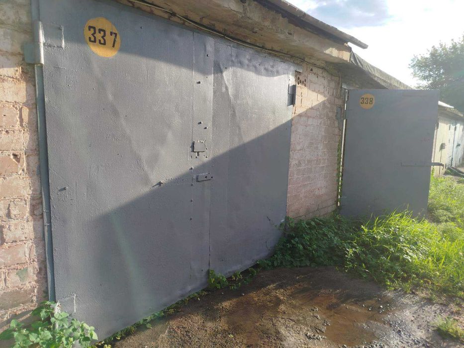 Сдам 5 гаражей + две комнаты на 95кв
