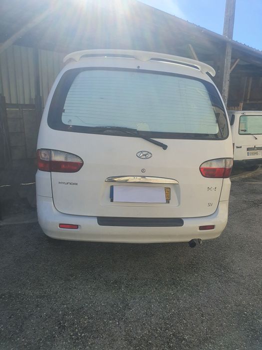 HYUNDAI H1 6lugares — photo 3