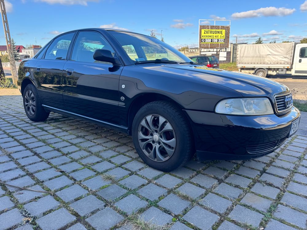Audi A4 Limousine
