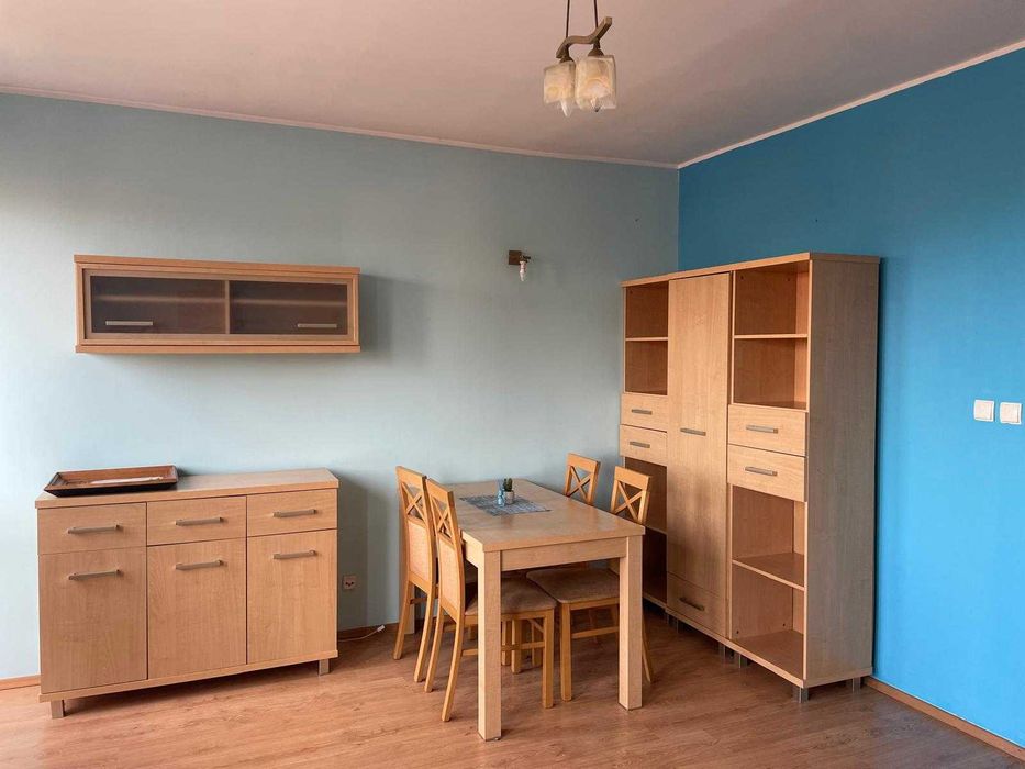 Wynajmę ładną, widną kawalerkę w Żyrardowie, 32,6 mkw. 1950 zł + niski czynsz