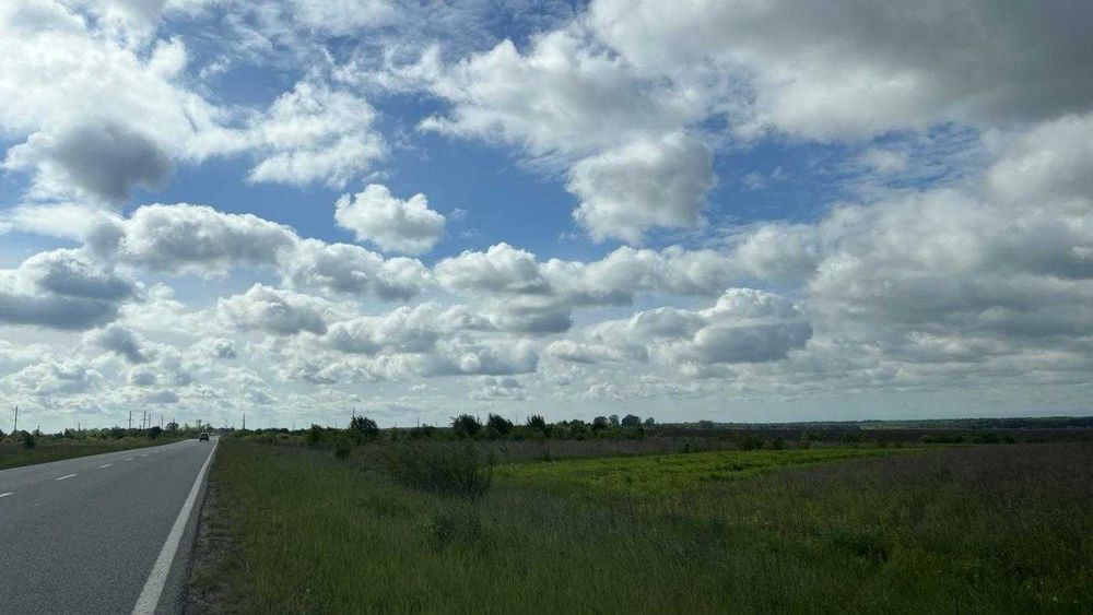 ділянка комерційного призначення, перша лінія .