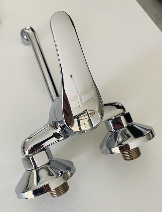 Bateria ścienna firmy AQUALINE 35 rozstaw 100mm