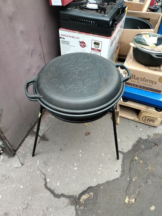 Казан чугунный 8л с триногами