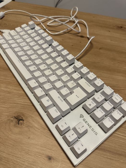 Genesis Thor 303 tkl