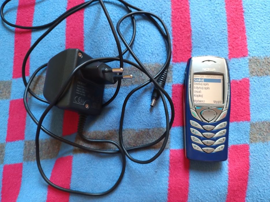 OKAZJA komplet: Nokia 3510, Nokia 6100, Nokia E52, Samsung GT-E 1080