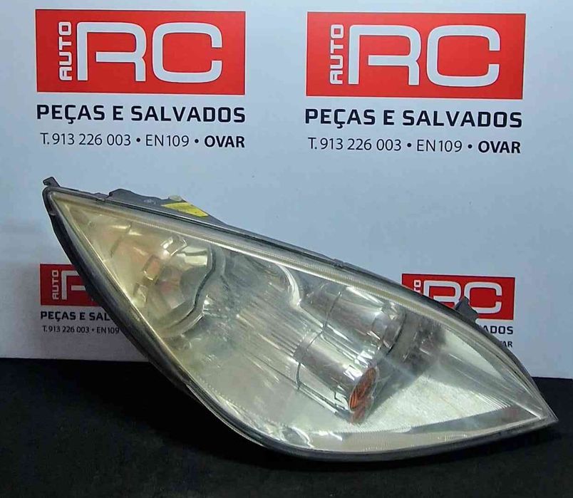 Ótica / Farol Direito 0301208202 - MITSUBISHI COLT VI