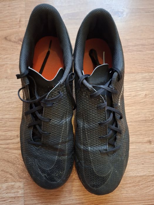 Buty do piłki  nożnej  43  żwirówki