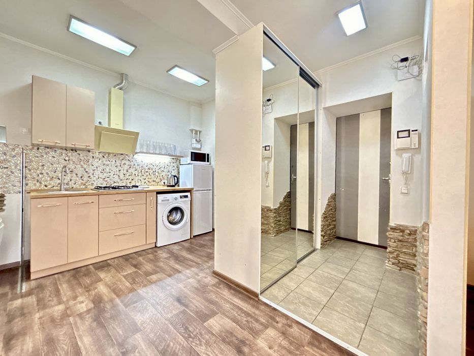 (11)Газ!!! Квартира подобово з Джакузі М.Наукова Госпіталь Культури 5