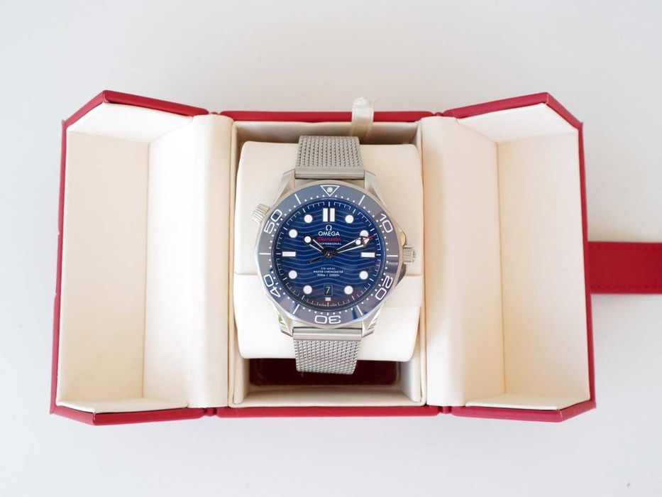 Omega Seamaster Diver 300m Co-Axial Chronometer Blue Dial 42mm
