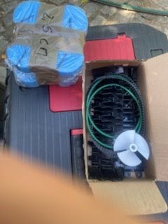 Robô de limpeza profissional KeelCrab para manutenção de iates e barco