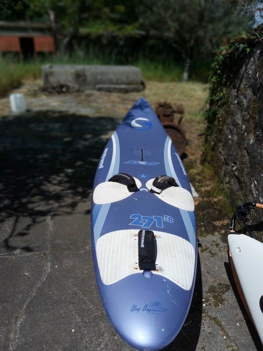 material diverso de windsurf